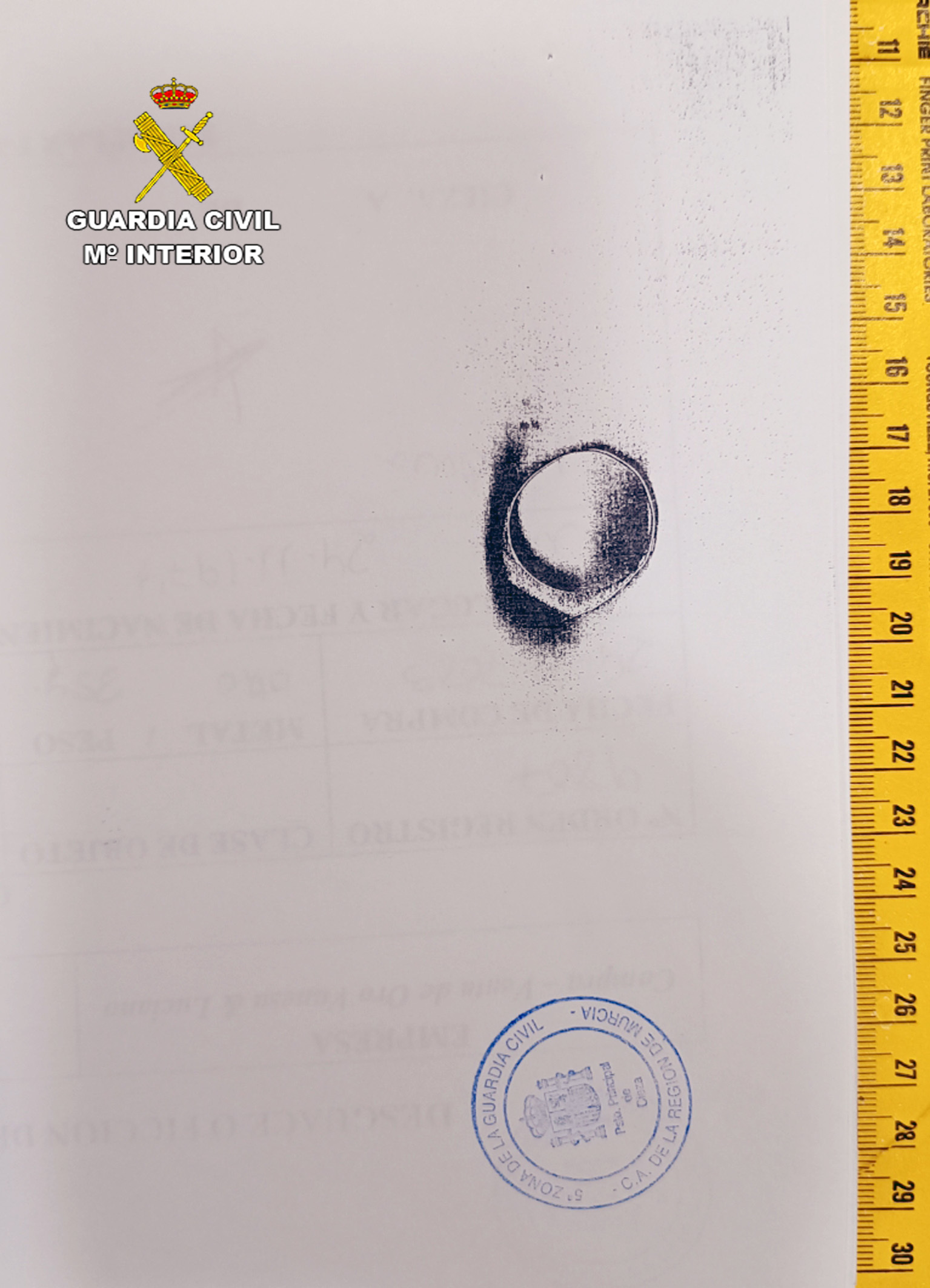 Una de las joyas robadas (foto: Guardia Civil)
