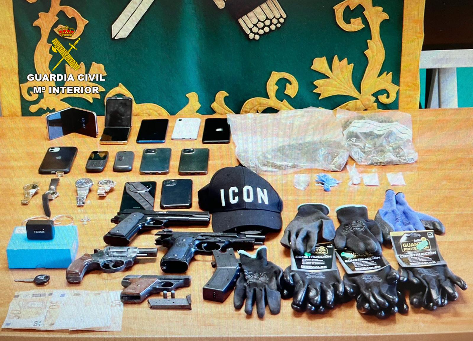 Material incautado (foto: GC)