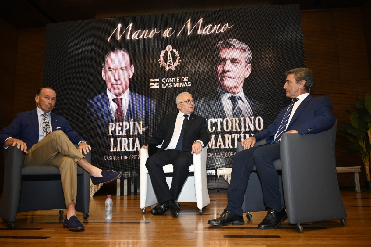 Tertulia en la que han participado Pepín Liria, Pepe Castillo y Victorino Martín