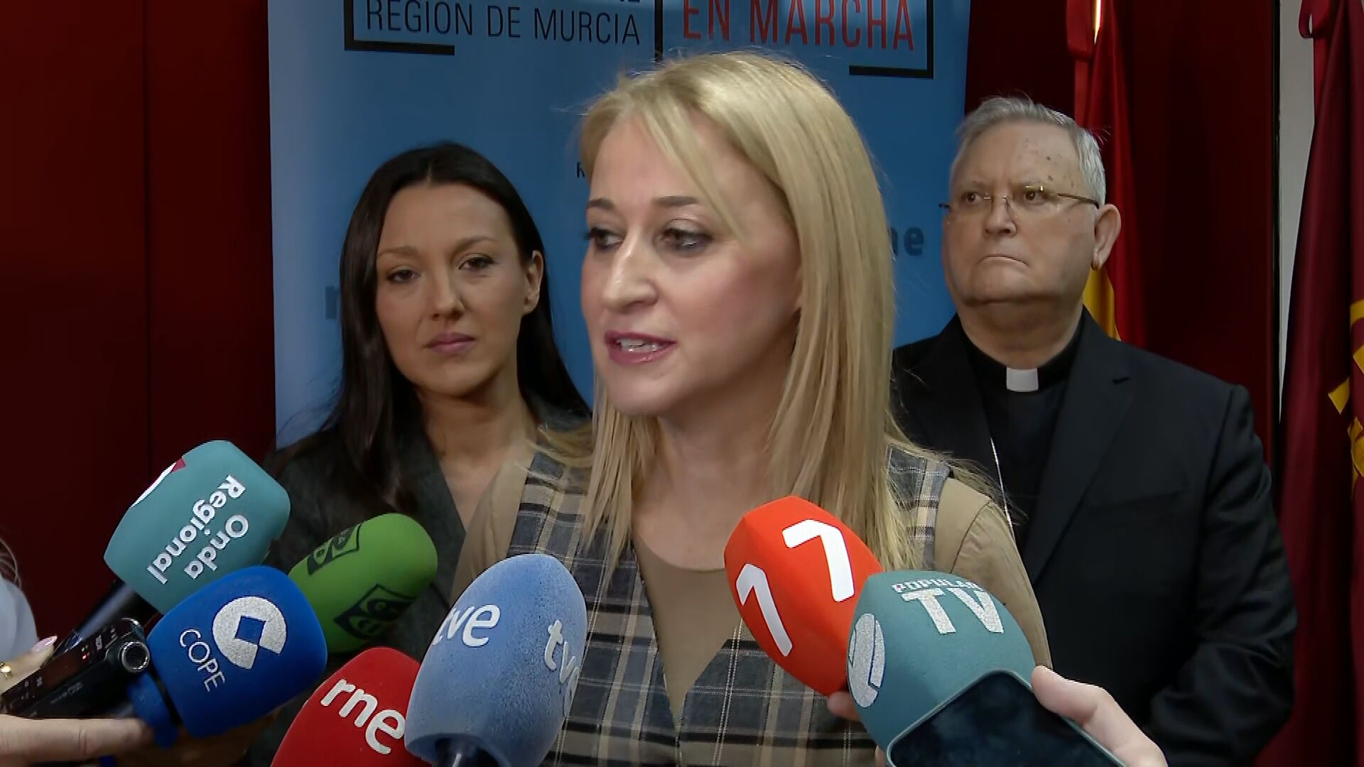 Mariola Guevara, delegada del Gobierno en la Región de Murcia, habla sobre el caso de los robos de cajeros con camiones pluma en la Región y otros puntos de la geografía española (foto: La 7)