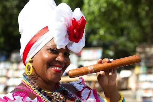 Vuelos a La Habana: Guía de viajes con historia, cultura y sabores imperdibles