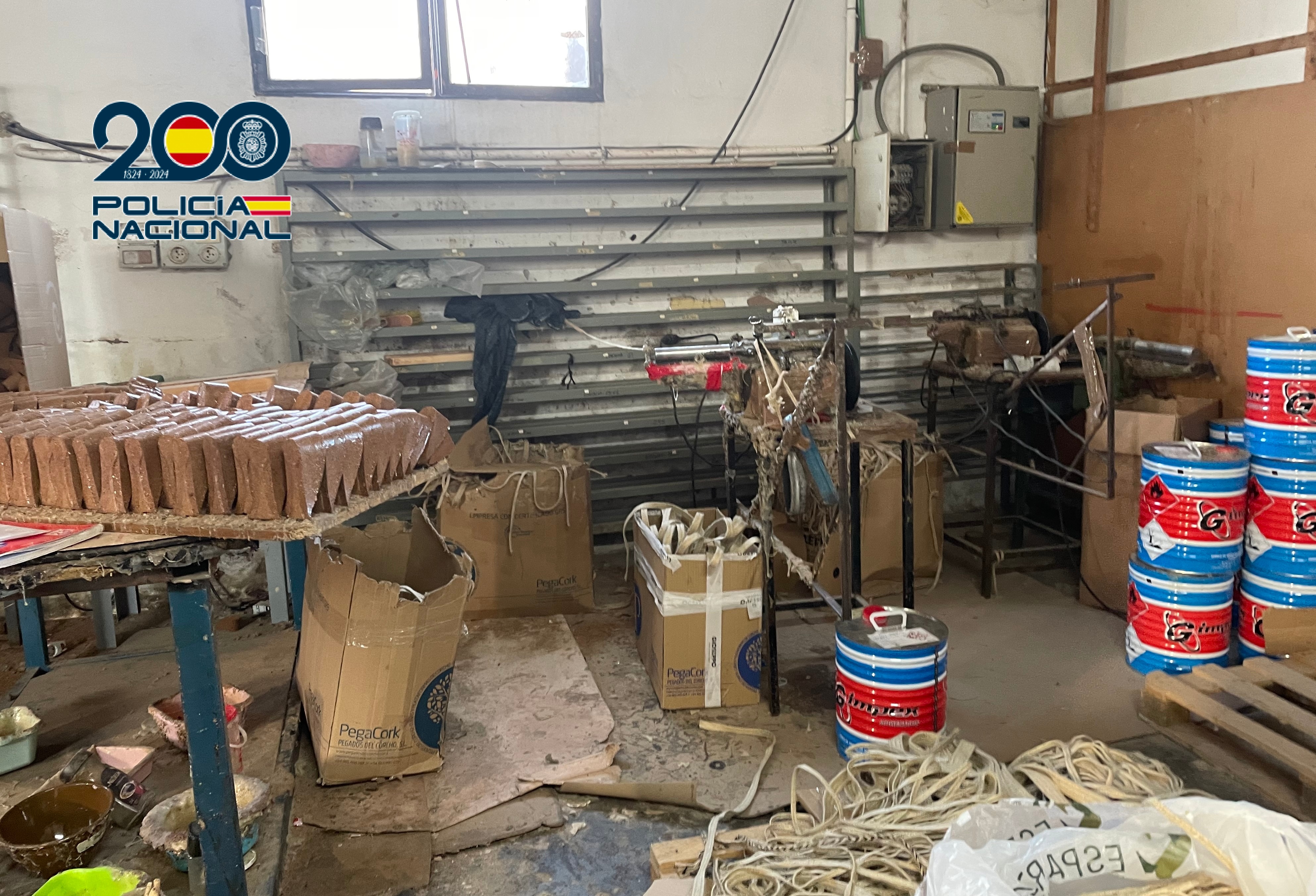 Imagen del almacén de calzado de Caravaca de la Cruz donde se explotaba laboralmente de los trabajadores (foto: PN)