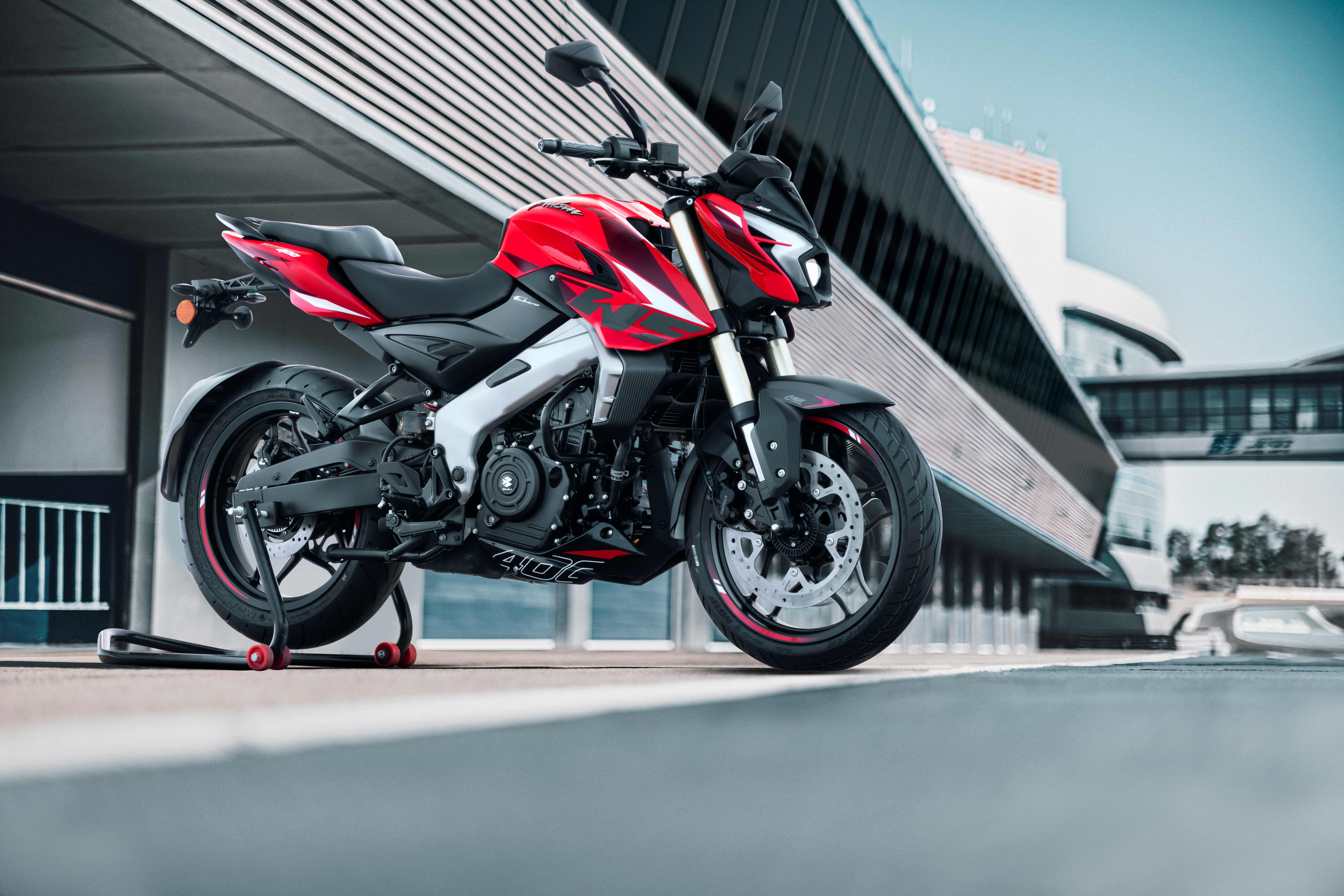 Pulsar NS400Z